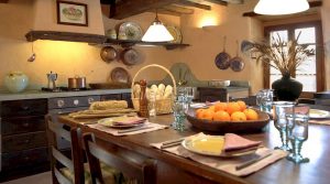 Borgo di Vagli vacation apartment kitchen-dining room